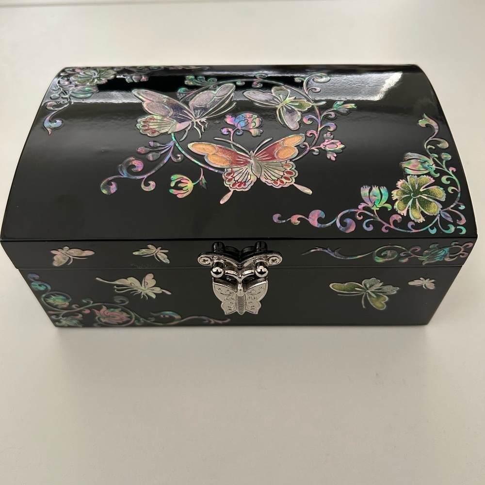 Mother-of-Pearl Lacquered Butterfly Mirror Jewelry Box